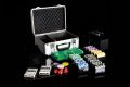 Pokerowy zestaw DELUXE 300 żetonów w walizce z akcesoriami