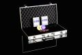 Walizka aluminiowa na 300 szt żetonów z akcesoriami